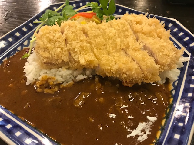 昨夜は、とんかつ喝さんで激辛辛え～ライスを食べました～。